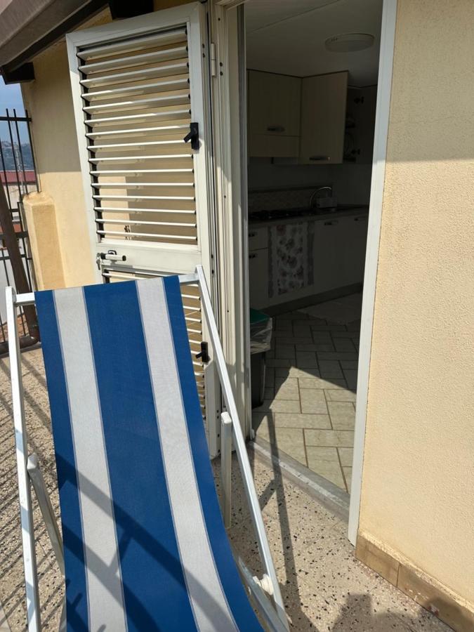 Attico Di Giggia Apartment จีอาร์ดีนี นักซอส ภายนอก รูปภาพ